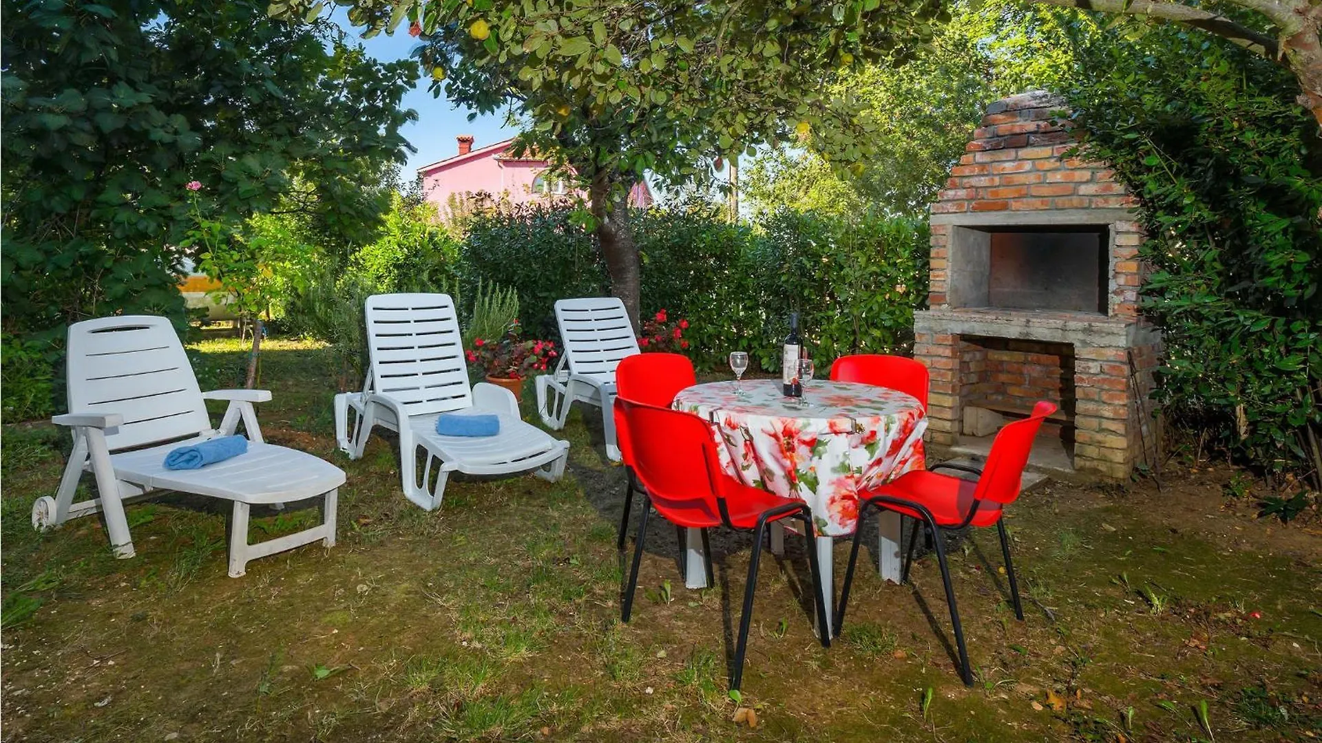 2 Bedroom Beautiful Apartment In Kapelica Raša Κροατία